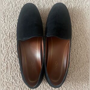 Vionic black suede Willa slip on flats